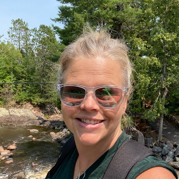 Meet your Posher, Patty - Picture 7 of 7